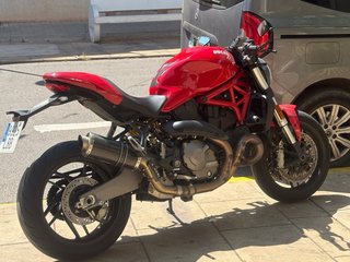 Ducati Monster 821 '19 Roja