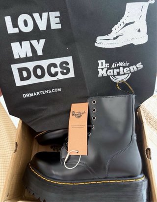 Botas Dr. Martens Negras Plataforma