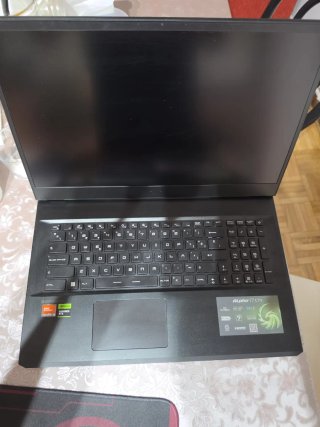 MSI Alpha 17 C7V Gaming Laptop