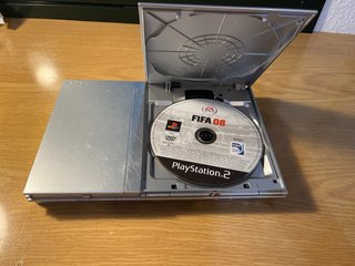 PlayStation 2 Plata + FIFA 08