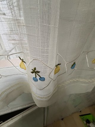Cortinas de cocina blancas y azules