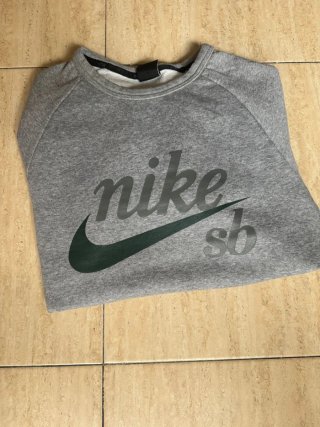 Sudadera Nike SB Gris