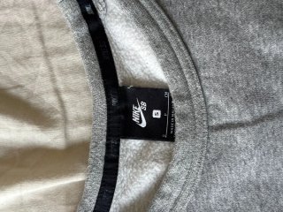 Sudadera Nike SB Gris