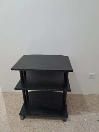Mueble TV de estantes y con ruedas