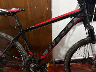 Bicicleta B-Pro Montaña Negra y Roja