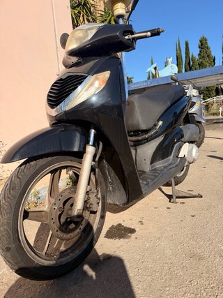 Honda SH 125i Negra
