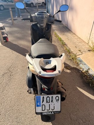 Honda SH 125i Negra