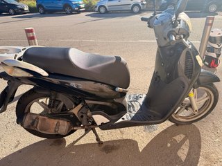 Honda SH 125i Negra