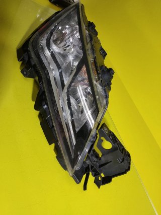 FARO DELANTERO DERECHO SEAT LEON III