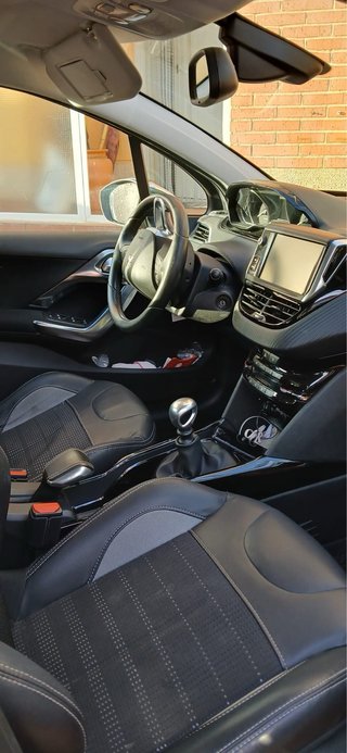 Peugeot 2008 2015