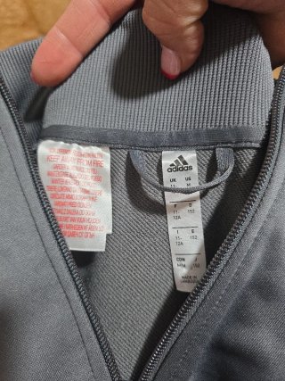 Chándal Real Madrid Adidas Gris talla 11/12 Años