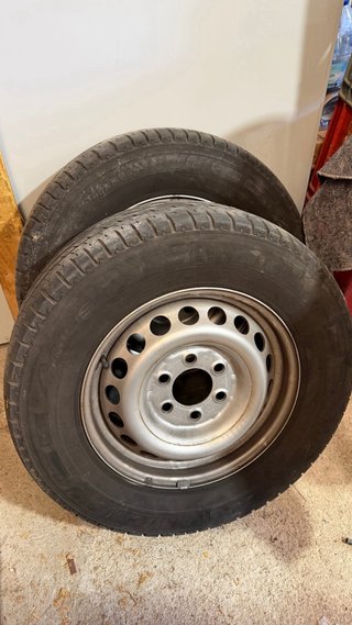 5 Pneus Michelin 235/65R16C