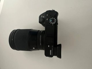 Sony a6500 + Sigma 16mm 1.4 + 3 Baterías