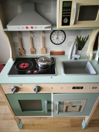 Cocina infantil de madera
