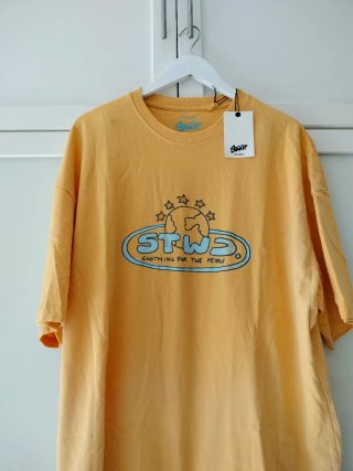 Camiseta Pull&Bear XL Estampada Amarillo