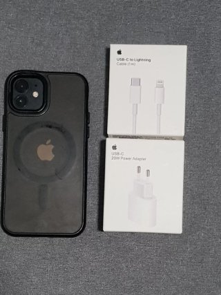 iPhone 12 Negro + Cargador y Cable USB-C