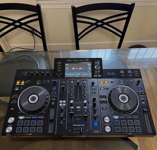 Pioneer XDJ-RX2 + Maleta