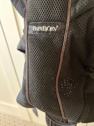 Mochila Portabebés Babybjörn Negra Mesh