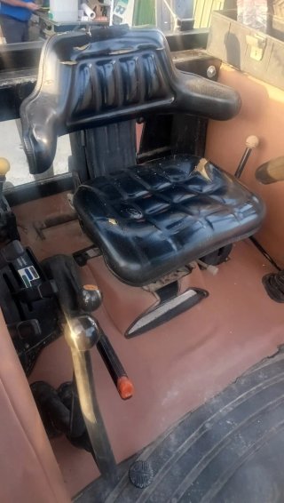 Tractor New Holland L75