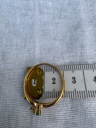 Anillo Vintage Chapado Oro con Piedras Verdes