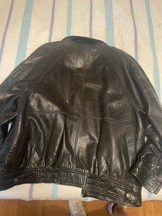 Chaqueta de cuero negra