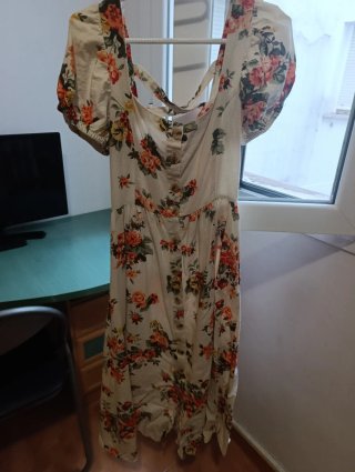 Vestido Springfield floral talla 34/36