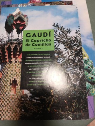 Libro Gaudí.  Más  revistas