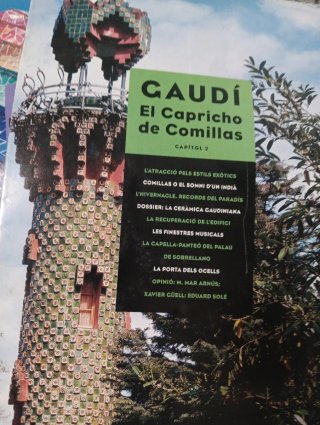 Libro Gaudí.  Más  revistas