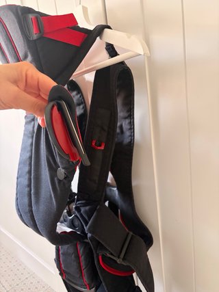 Mochila Portabebés Babybjörn Negra.
