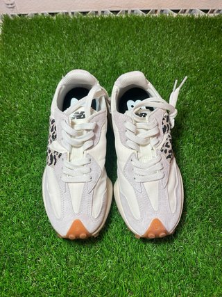 New Balance 327 blancas y Leopardo Talla 40