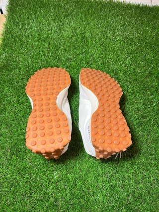 New Balance 327 blancas y Leopardo Talla 40