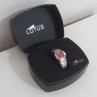 Reloj Lotus Mujer 15316, Esfera Roja, con caja