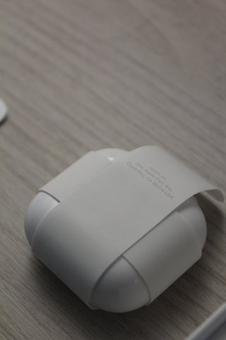 AirPods 4 ANC Apple