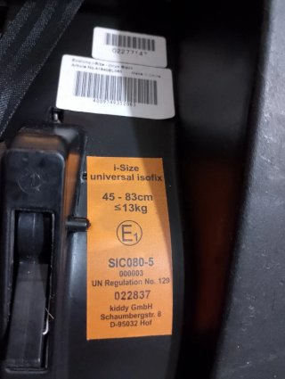 Seggiolino auto con base Isofix e piedistallo