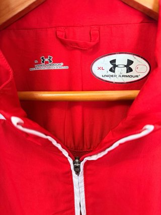 Cortavientos Under Armour Rojo Vintage