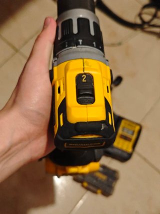 Taladro Dewalt DCD796