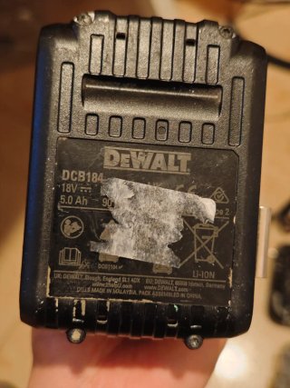 Taladro Dewalt DCD796