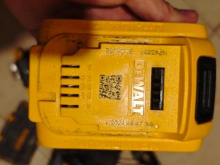 Taladro Dewalt DCD796
