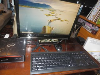 PC Fujitsu + TV Samsung