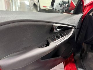 Volvo V40  2.0 D2 LED-Xenon Navi Klima PDC ...