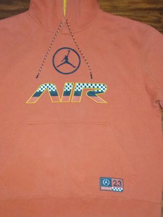 Vendo sudadera Jordan Naranja auténtica