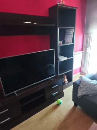 Mueble salón madera y cristal