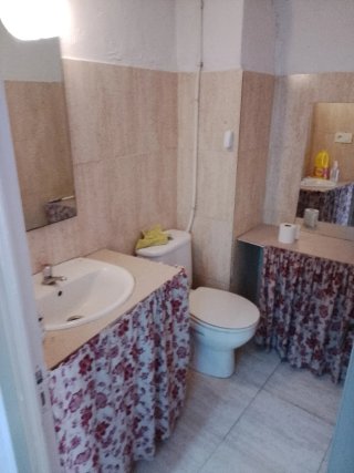 Venta y alquiler local comercial