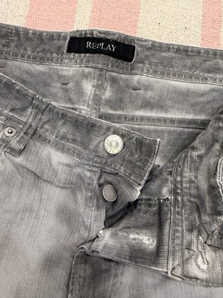 Bermudas Replay grises