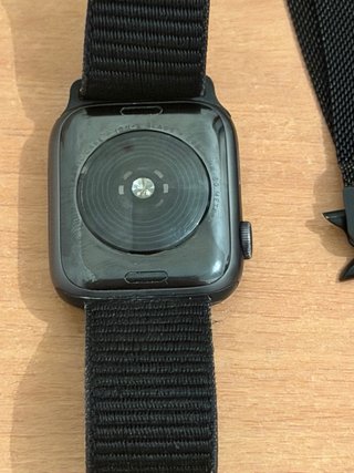 Apple Watch SE 44mm Nero (Batteria 83%)