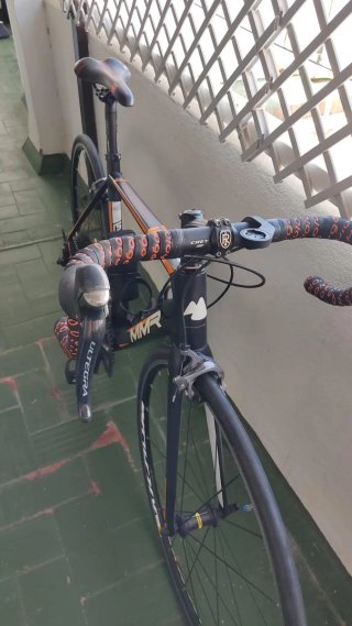 Bicicleta de carretera MMR
