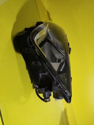 FARO DELANTERO IZQUIERDO SEAT LEON III