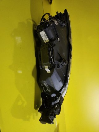 FARO DELANTERO IZQUIERDO SEAT LEON III