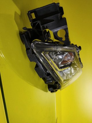 FARO DELANTERO IZQUIERDO SEAT LEON III