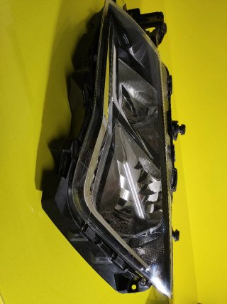 FARO DELANTERO IZQUIERDO SEAT LEON III